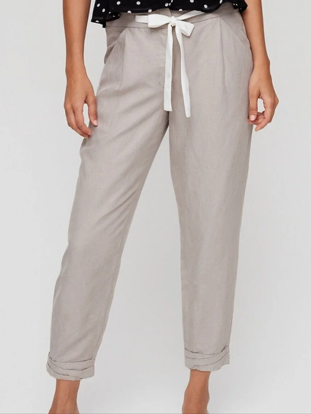 Aritzia Wilfred Allant Linen Blend Ashen High Waist Cropped Trousers